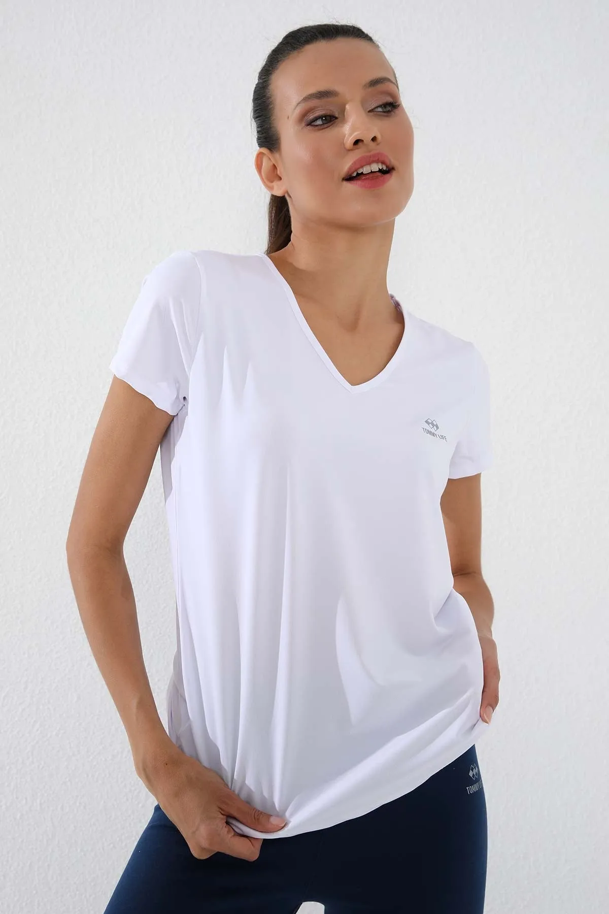 basic kisa kol standart kalip v yaka kadin t-shirt - 97145