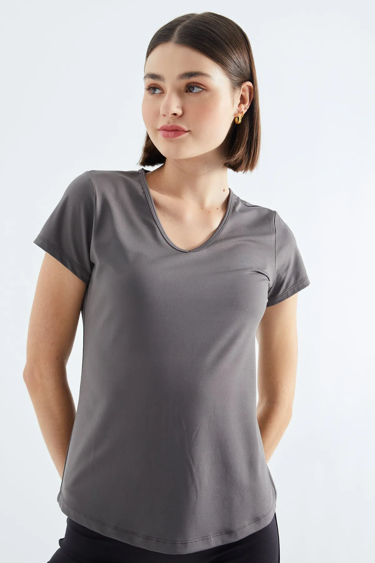 basic kisa kol standart kalip v yaka kadin t-shirt - 97145