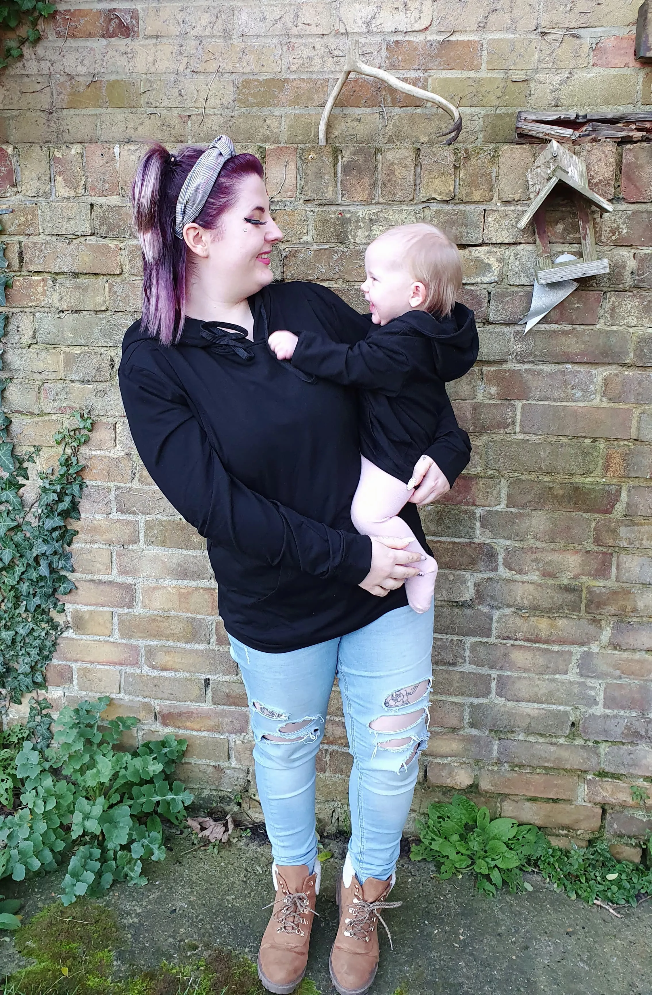 Black Breastfeeding Hoodie