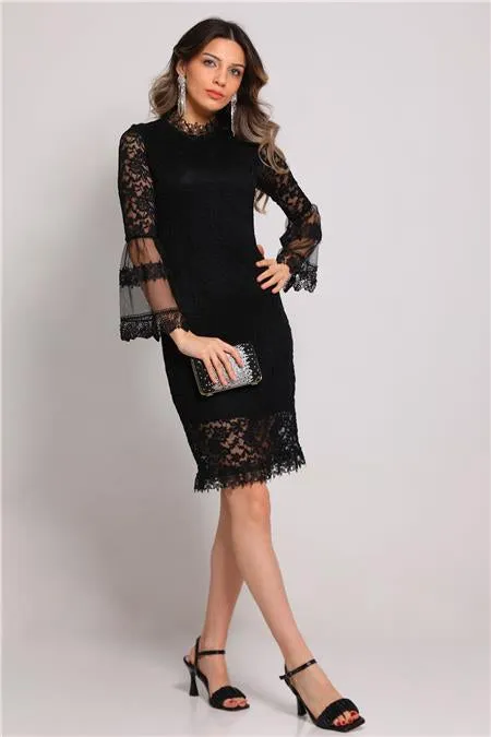 FLOWER PATTERNED LACE DRESS