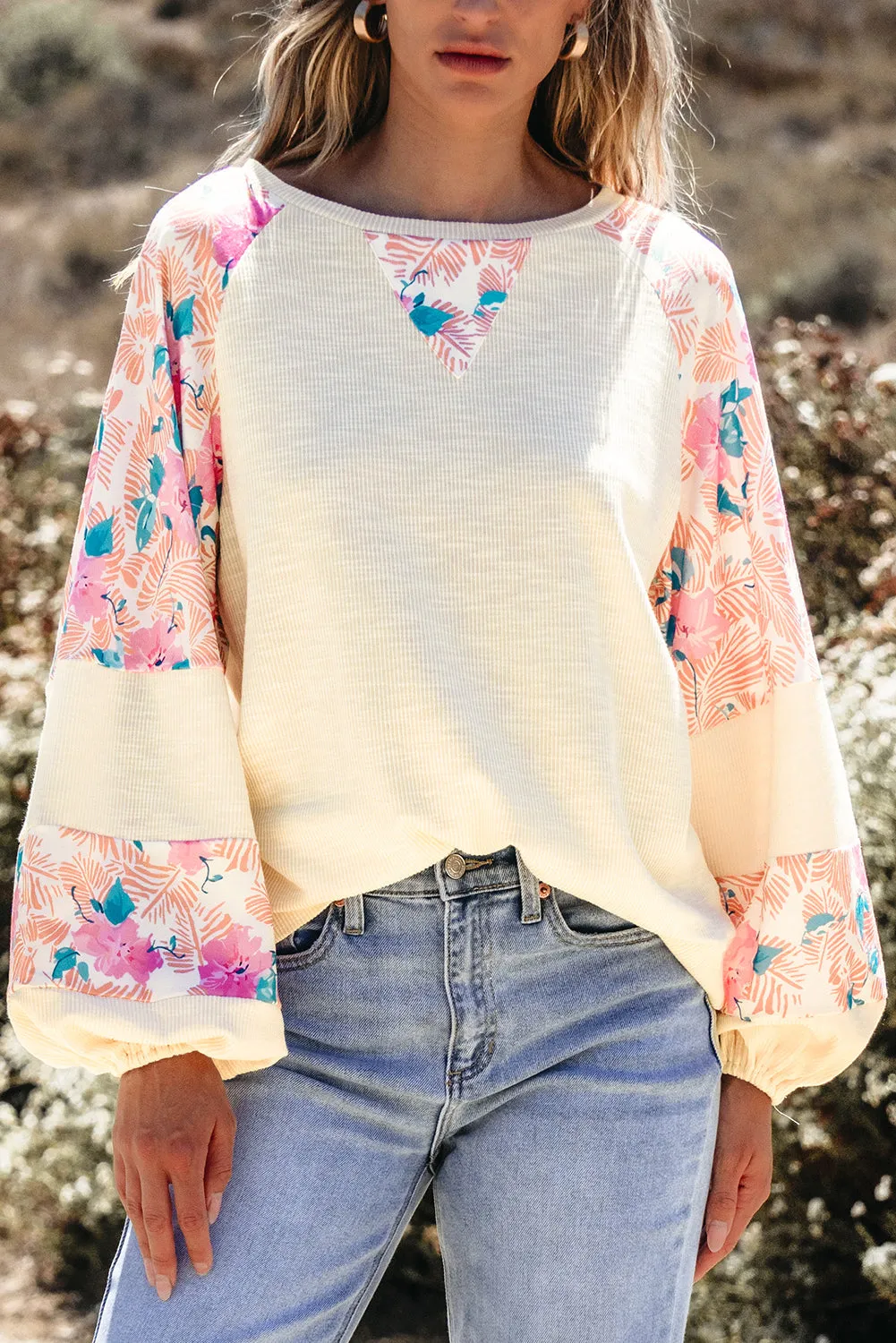 Textured Floral Balloon Sleeve Blouse